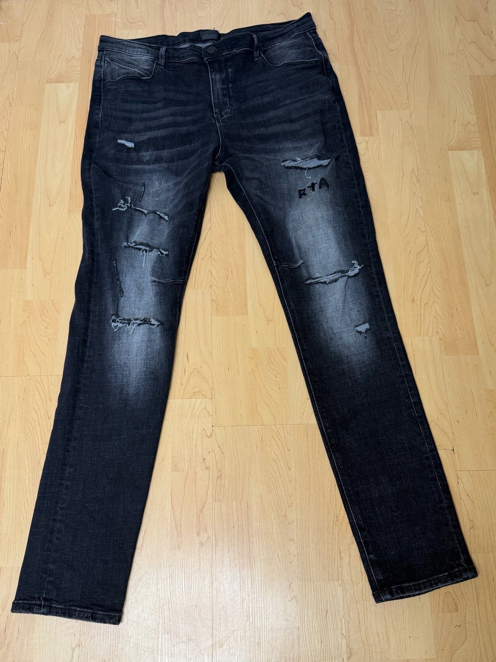 RTA Men’s Distressed Ripped Black Jeans Size 33 Logo Stretch - Picture 2 of 16
